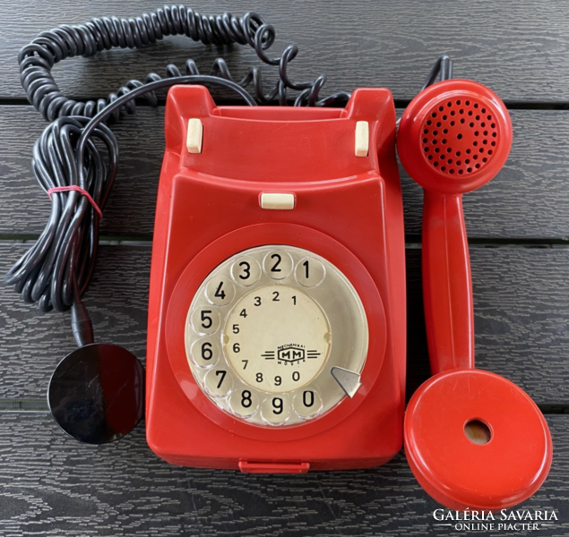 Cb76mm red desktop dial phone