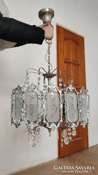 Vintage chandelier + wall lamp