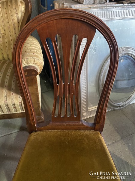 Ten dining chairs. HUF 120,000. In good condition.