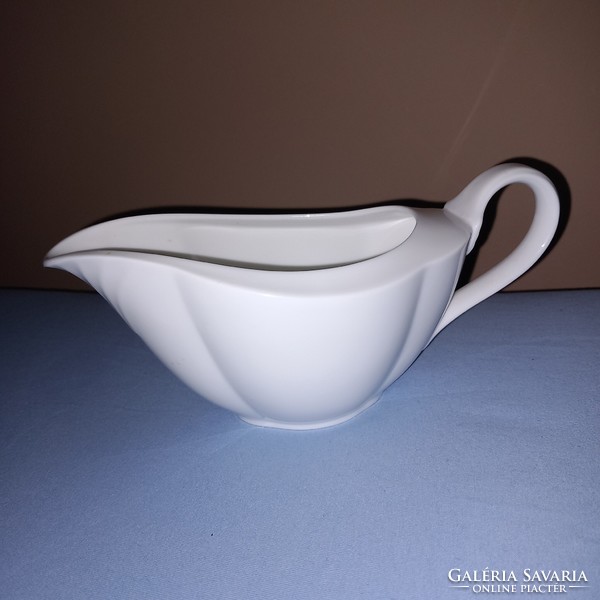 Villeroy & boch white porcelain saucer, pouring