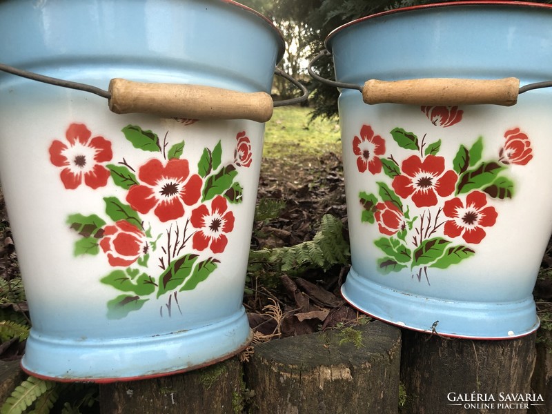 Enameled enamel flower bucket in beautiful condition!!!