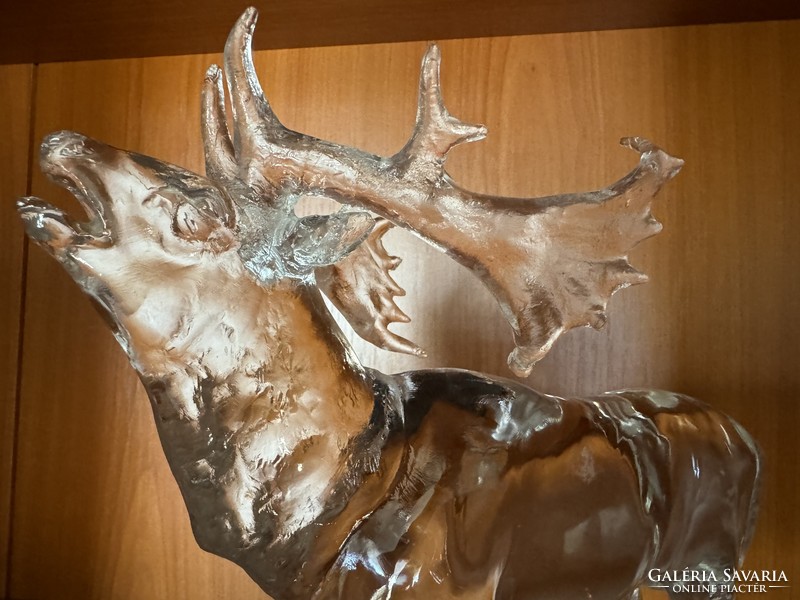 Szarvas ajkai kristályüveg, márvány talpon Országos Vadásznap, Szany 2012.