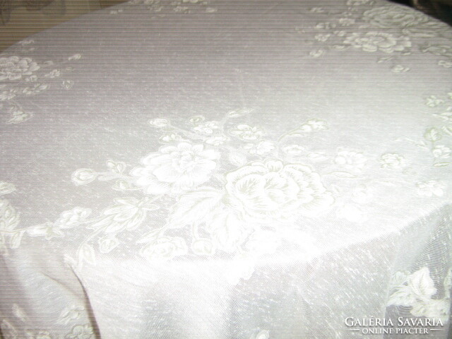 Beautiful pink round special tablecloth