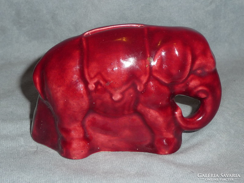 Antik porcelán figura persely régi porcelán persely ökörvér mázas elefánt figura rozsnyói emlék 1900