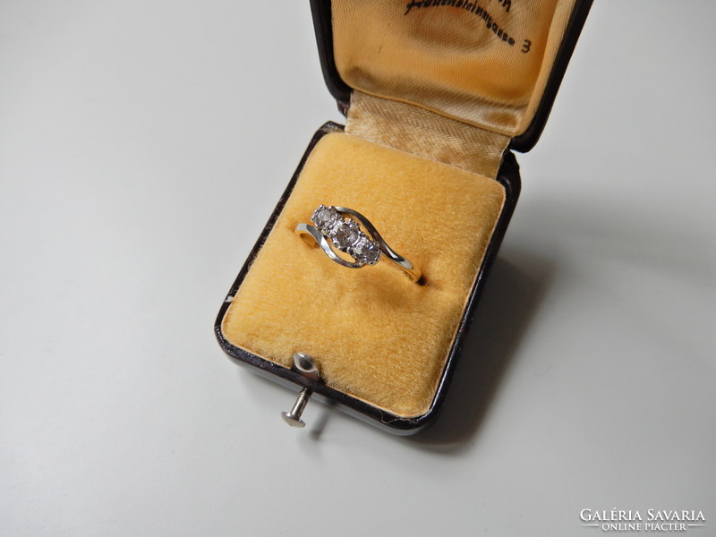 Antique English Bennell King & Titmus 18K Gold & Platinum? Engagement ring with diamonds