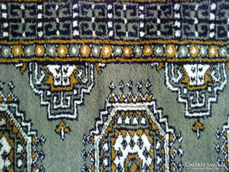 Kézi csomózású pakisztáni selyem perzsa szőnyeg
