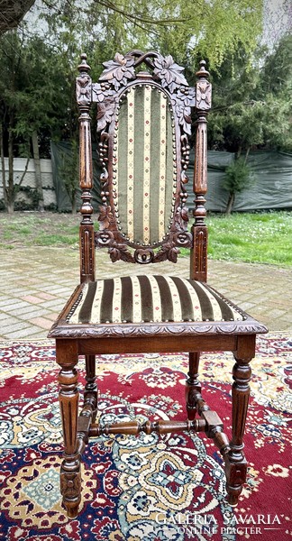 Neoreneszánsz székek