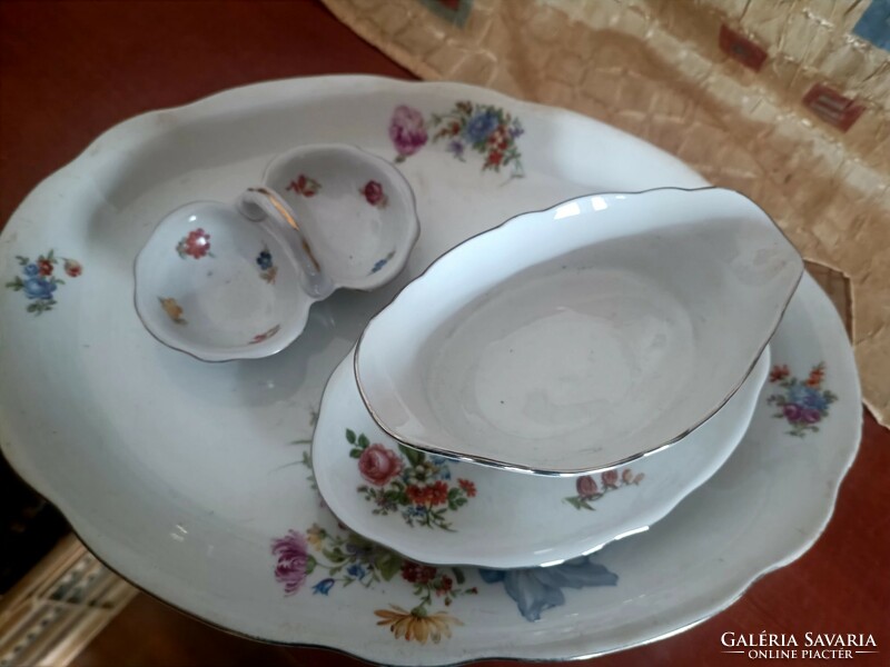 Zsolnay porcelains for potlas
