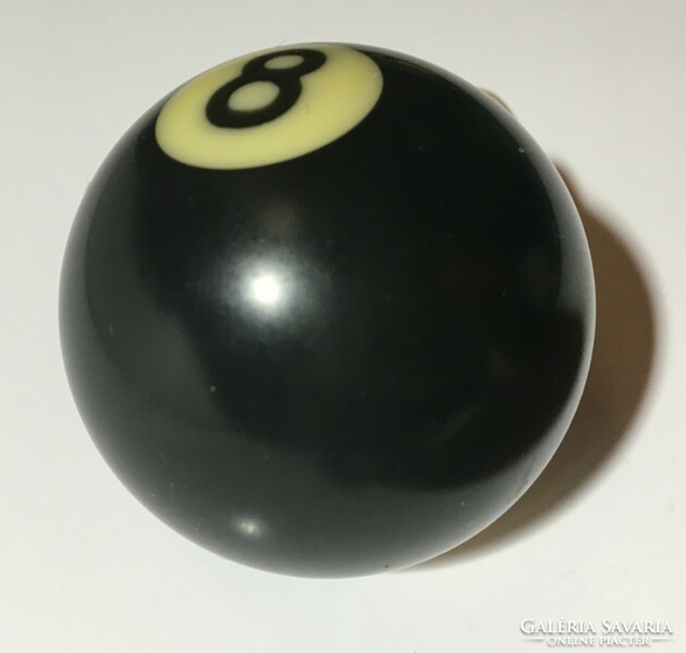 Billiard ball 8