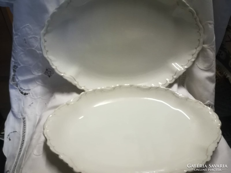 Cseh /Thun/ porcelán sültes, pecsenyés tál