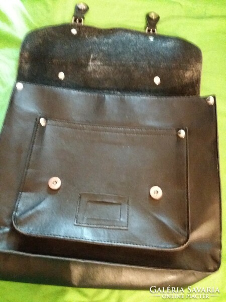 Old, never used quality essential synthetic leather handbag with shoulder strap 36x28cm as shown in the pictures