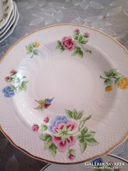 Hollóházi Hortenzia mintás tányerok pótlásnak mély és lapos az ár 1 darabra vonatkozik