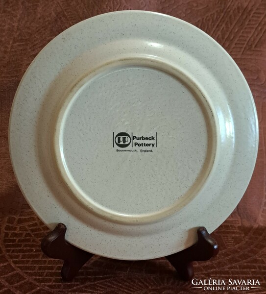 Madaras English earthenware plate (l4547)