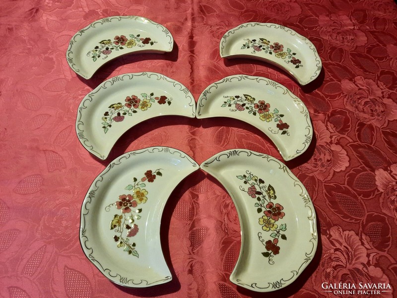 Zsolnay pillangós csontos tányér újszerű állapotban 6 darab                                       v