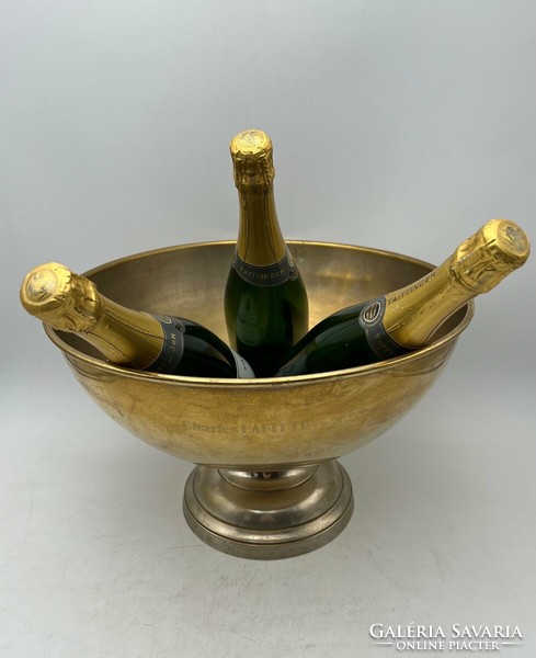 A Charles Lafitte pezsgőház 6 palackos vintage champagne hűtője Vintage Charles Lafitte Champagne