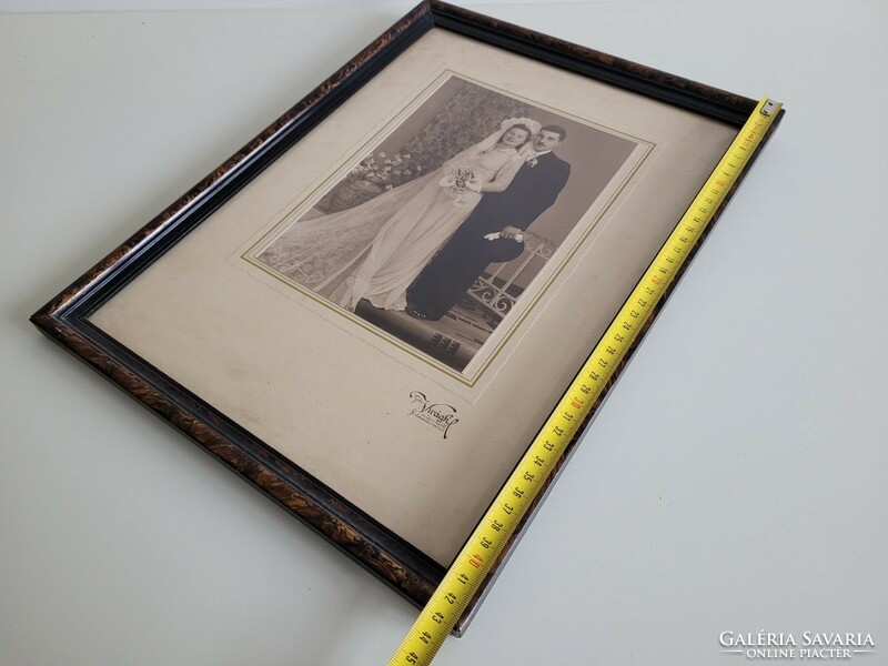 Old wedding photo in a frame, flower photographer's studio schwartz miksa picture framer