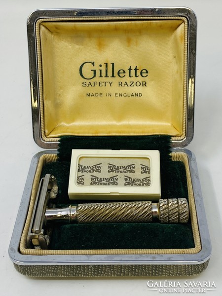 Vintage Gillette Aristocrat #66 biztonsági borotva saját dobozával, pót pengével  RZ