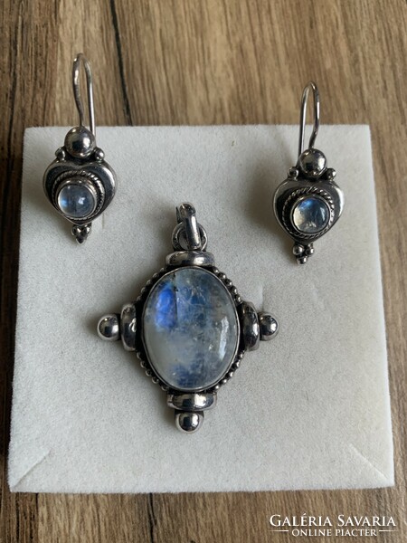 Silver moonstone earrings and pendant set