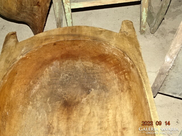 Large hollow, kneading, sausage kneading bowl, wooden bowl