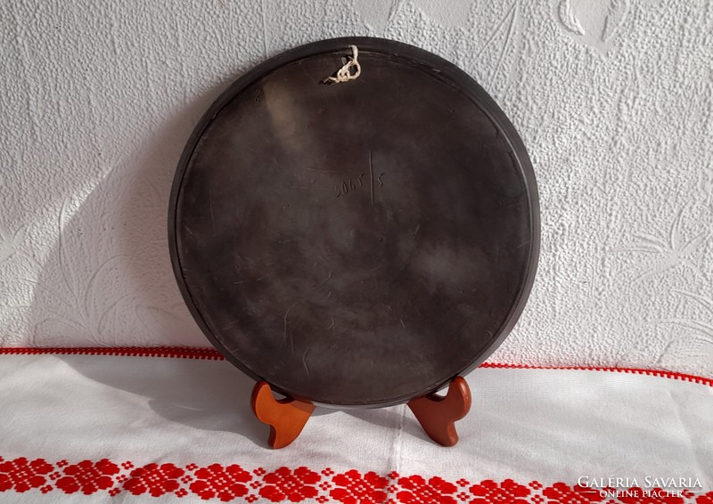 Nádudvari black ceramic wall plate 27 cm