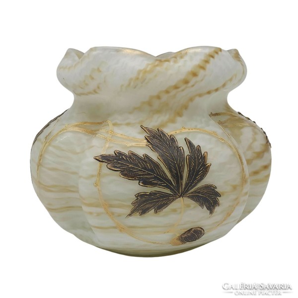 Harrach Hand Painted Ruffle Vase - m777