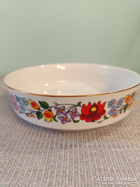 Hand-painted porcelain serving bowl with Kalocsa pattern, medium