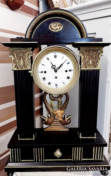 Antique mantel clock! 61X37cm!