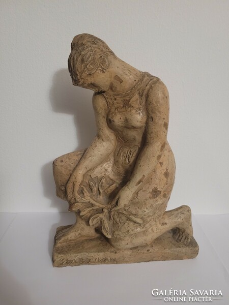 Rare pottery by Iván Szabo: kneeling woman