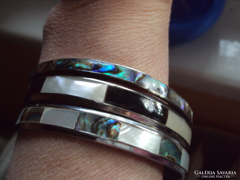 Elegant summer colorful bracelets decorated with shells