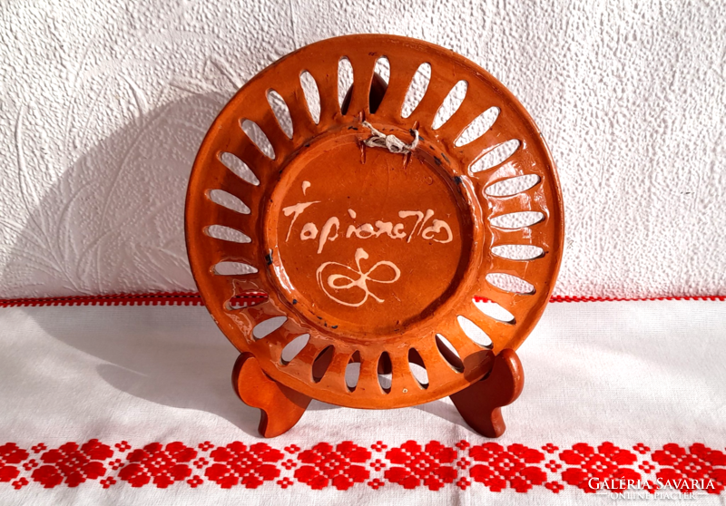 Old openwork ceramic plate 21 cm