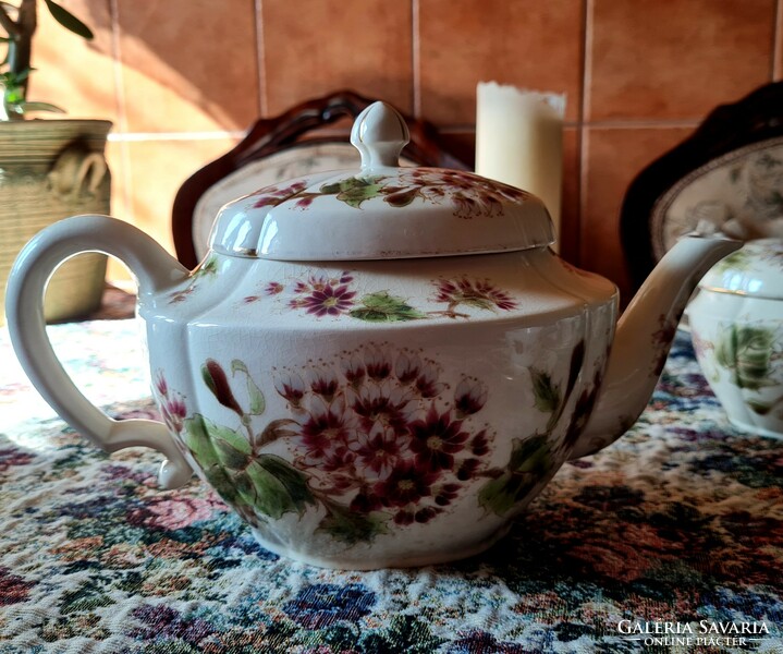 Gyönyörű  Zsolnay teás készlet - családi jelzéssel