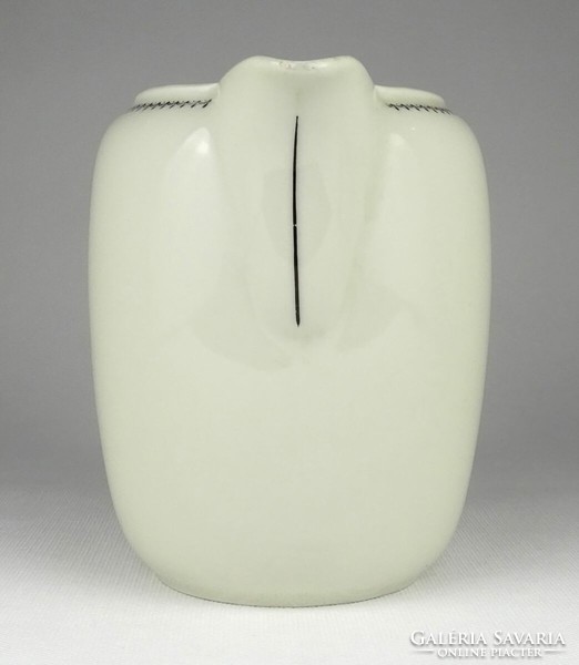 1Q718 Swiss Langenthal porcelain spout