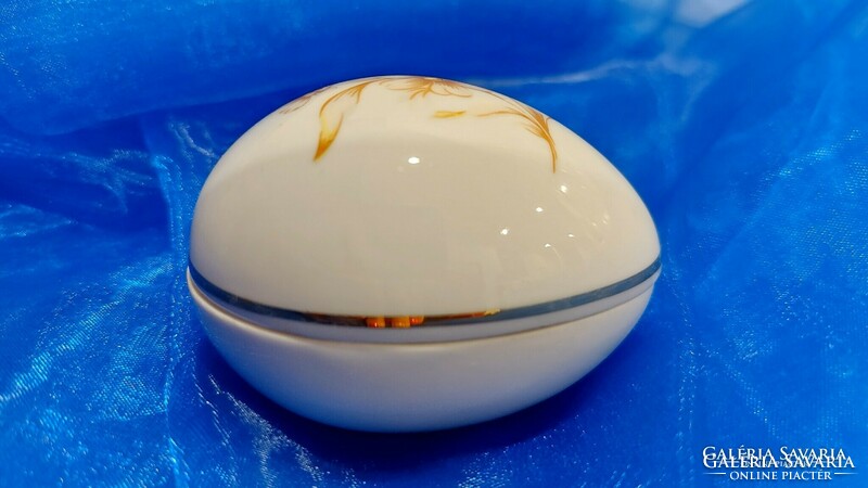Hölóháza porcelain, egg-shaped bonbonnier