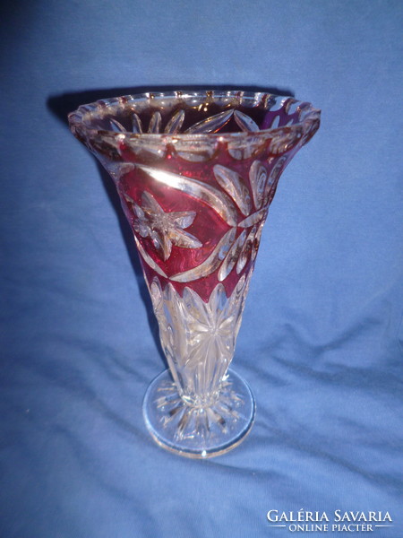 Díszes üveg váza
