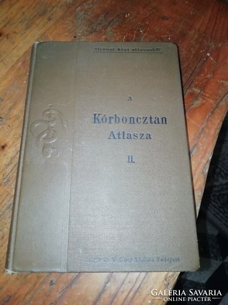 A Kórboncztan II. Atlasza a képeken látható állapotban van