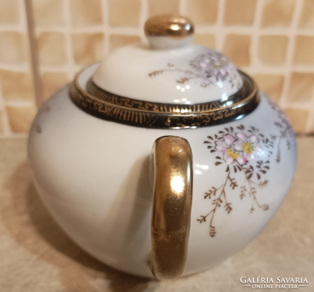 Kínai (?) porcelán cukortartó és kiöntő