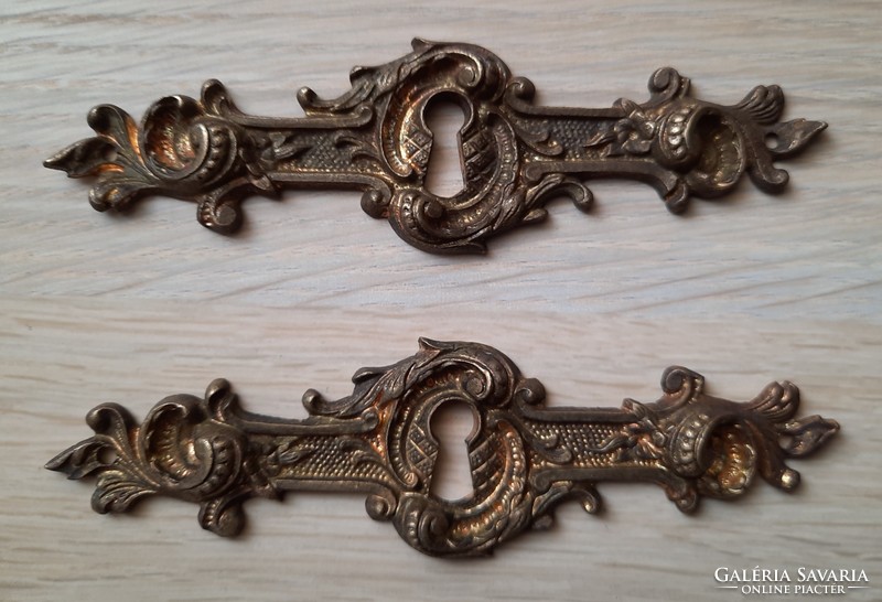 2 pieces of classical bronze furniture decoration, furniture bracket, lock label