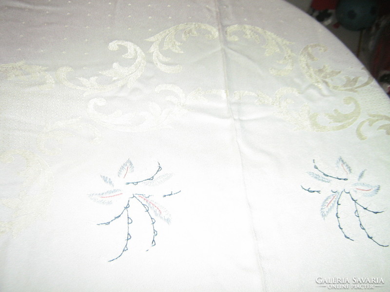 Beautiful vintage acanthus leaf pattern butter yellow damask embroidered tablecloth