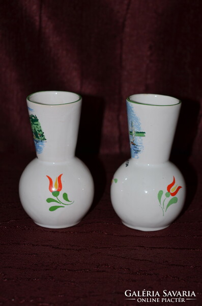 2 small ceramic vases