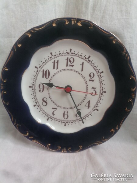 Zsolnay porcelain wall clock with pompadour pattern