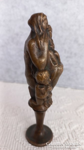 Antique bronze statue (georg wrba 1872-1939), depicting a mother with 3 children, brown patina