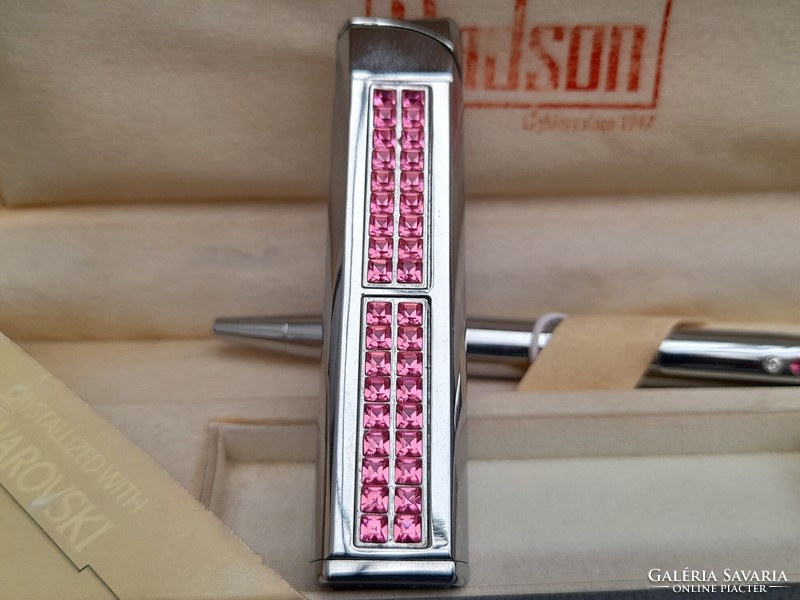 HUF 1 lighter and pen decorated with original swarovski crystal in a box
