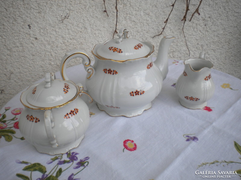 Zsolnay baroque tea set with smaller pattern