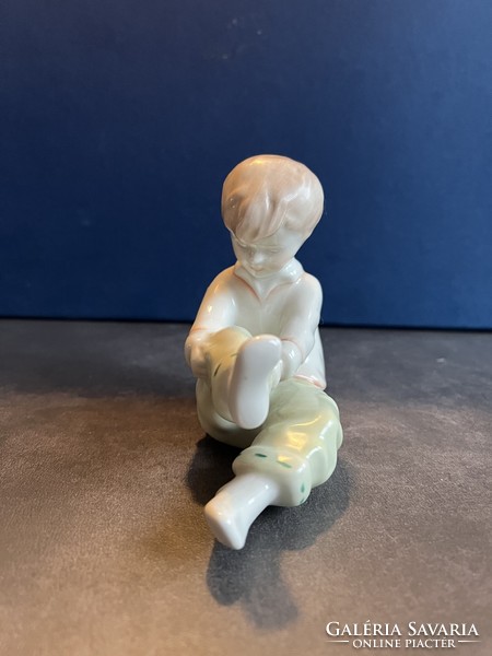 Jelzett Aquincum kislány szobrocska