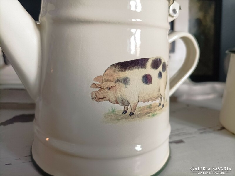 Charming enameled metal coffee pot and mug decorated with pigs, with green stripe, in good condition.