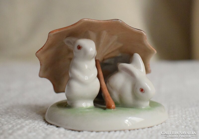 Easter rabbits under an umbrella, drasche porcelain figure 5.8 x 4.8 cm