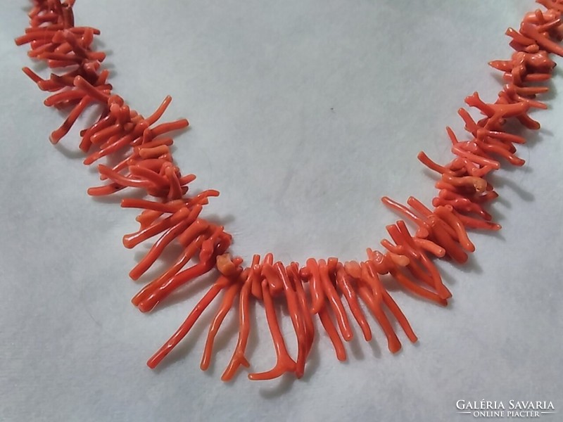 Korall nyaklánc, valódi vörös narancs színben