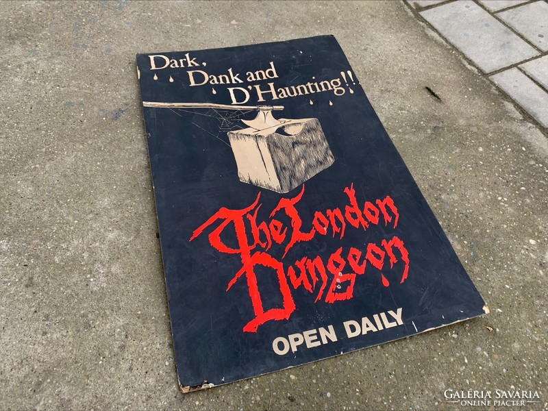The London Dungeon horror/kísértet plakát 1970-es évek, 67 x 51 cm. “Sötét, nyirkos és kísérteties”