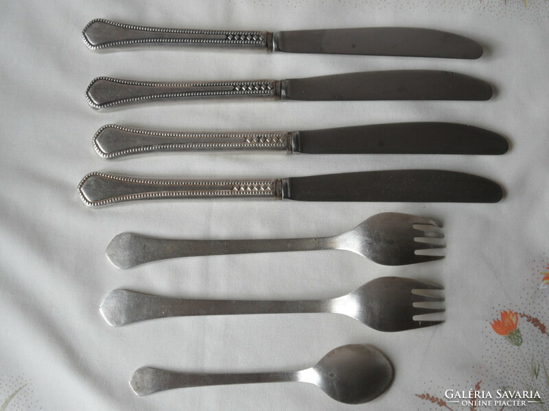 Older cutlery (for replacement)