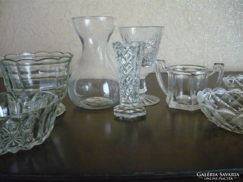 8 pieces of old glass
